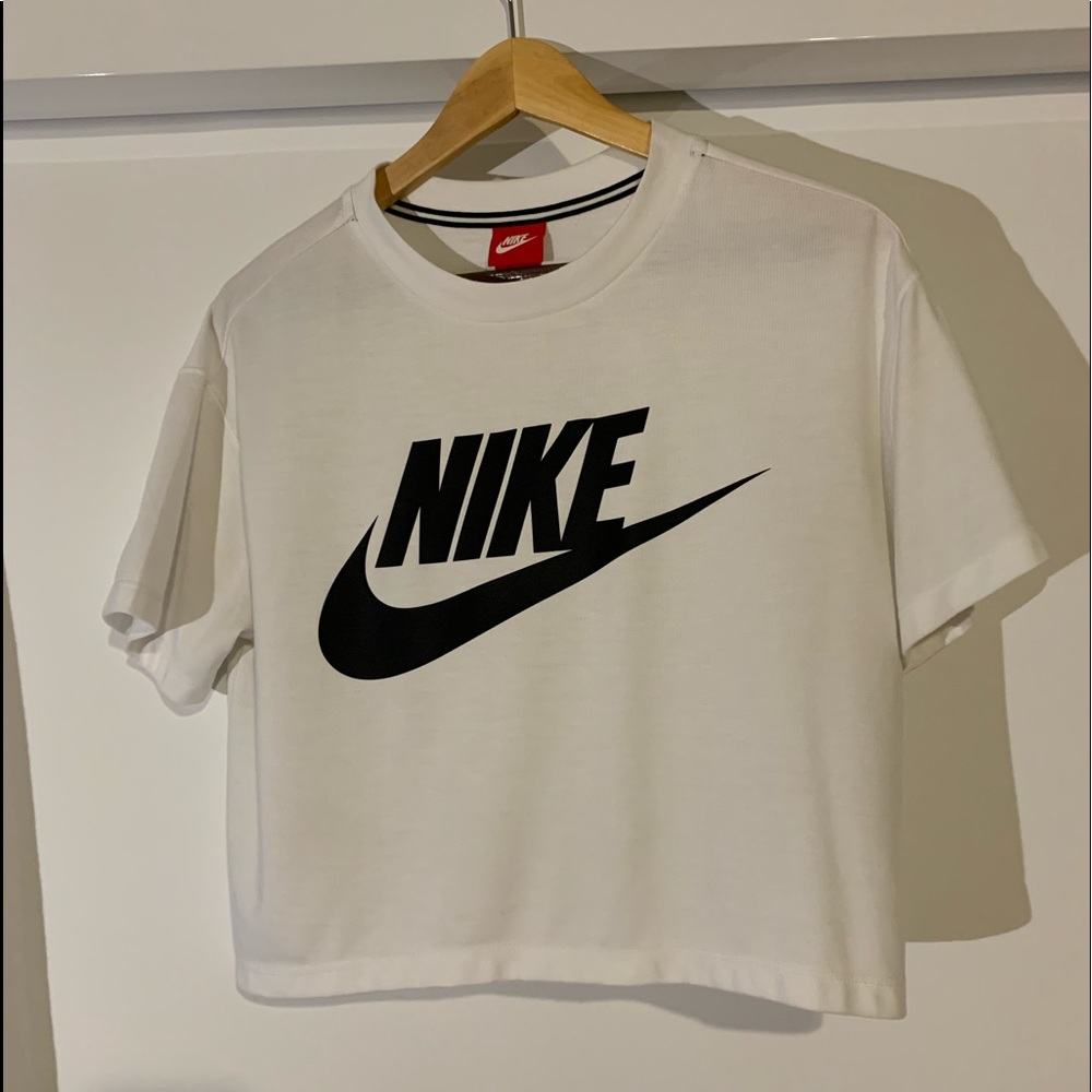 nike tshirt